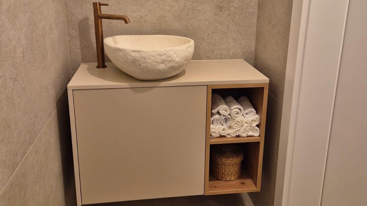 f0ea1223-ee13-4bd8-ba6e-fe8c0e70386b (002)